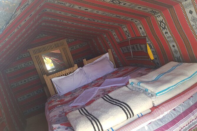 2-Day Tunisia Sahara Desert Camel Trek from Douz - Day 2 sunrise trek: Berber breakfast, morning dunes, and return to Douz