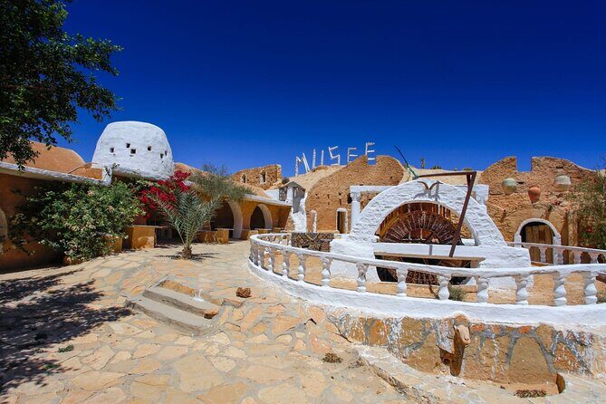 2-Day Tunisian Sahara Tour with Food & Stay from Hammamet - Douz overnight: where the desert gateway feeling kicks in