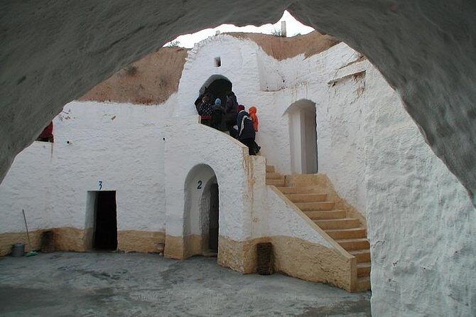 3-Day South of Tunisia Guided Tour from Tunis - Douz: the Gateway to the Sahara and why it’s more than a dune selfie