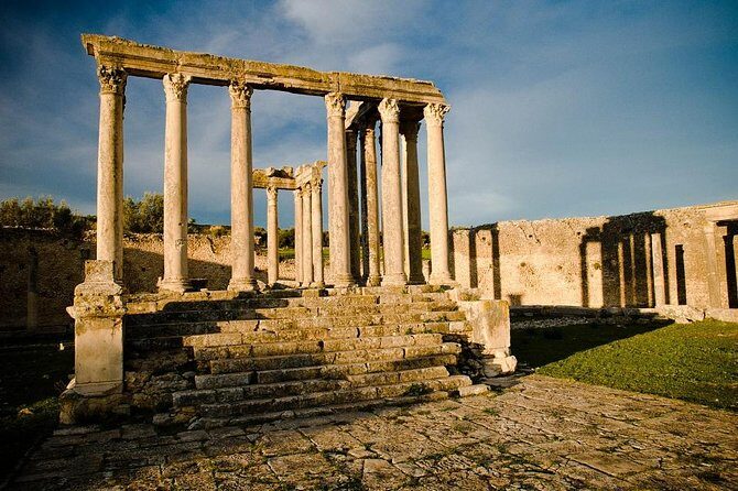Full Day Dougga & Bulla Regia Via Testour Private tour with Lunch - Bulla Regia: walking through two-storey underground homes