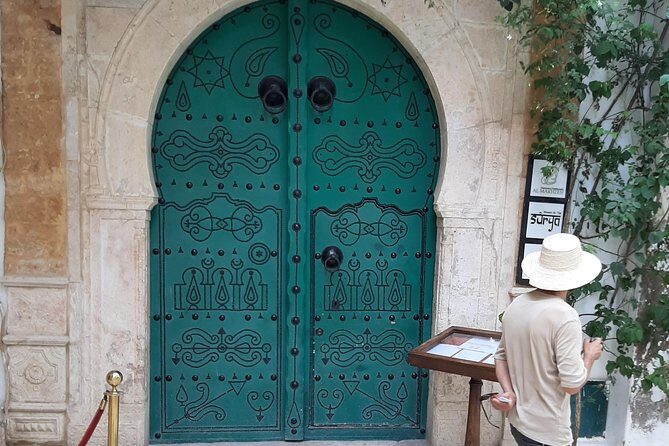 Guided tour in the UNESCO world heritage Medina of Tunis - Souk Al Attarine, Café du Souk, and the parts that feel less like a maze