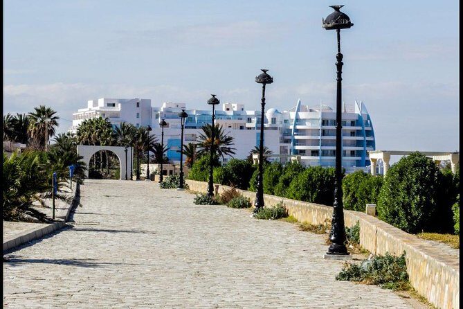 Half day excursion from Sousse to Kantaoui, Hergla and Medina - Hard Rock Cafe: short break, no deep commitment