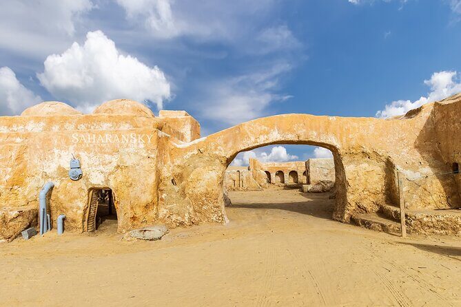 Half Day Star Wars Film Set Locations Private Tour from Tozeur - Chott El Jerid: Lars Homestead Igloo Exterior in a Desert Setting