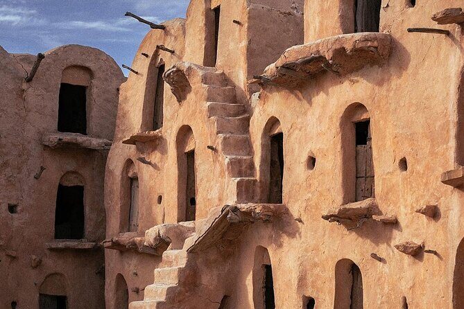Private Day Trip Tataouine and Berber Village - Tataouine market time: coffee, crafts, and a real southern town pace