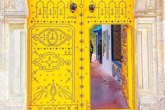 The Medina - Rooftop tea in an old palace: the viewpoint that makes sense of it
