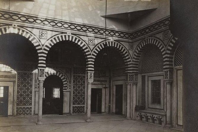 The Medina - Arts center Bir Lahjar and Medressa Bir Lahjar: more learning in stone