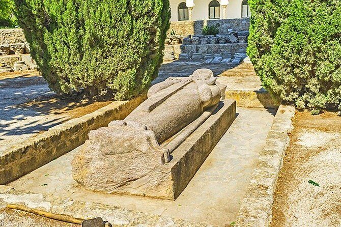 Tunis: Carthage, Bardo Museum, Sidi Bou Said & Medina Group Tour - Sidi Bou Said: blue streets, sea views, and the uphill tax