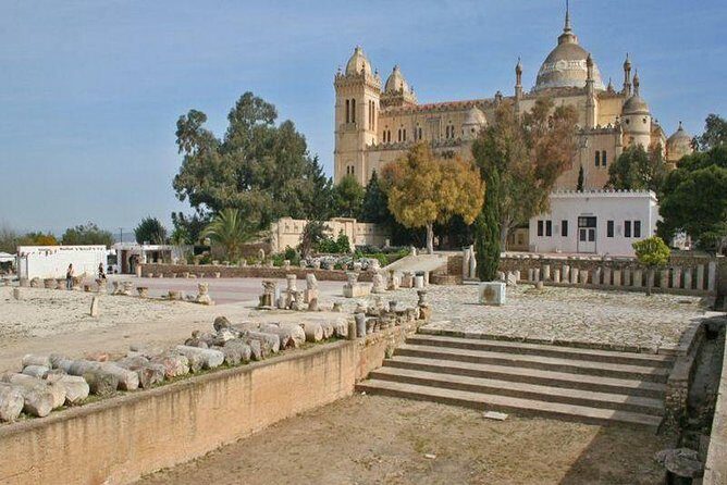 Tunis, Sidi Bousaid and Carthage Day Trip from Monastir - Carthage: ruins, a palace scene, and a viewpoint plan