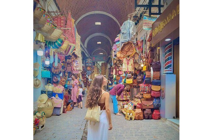 VIP Tour: Tunis Medina/Bardo, Sidi Bou Said, Carthage |PICKUP ALL - Lunch assistance: helpful restaurant guidance, not an included meal