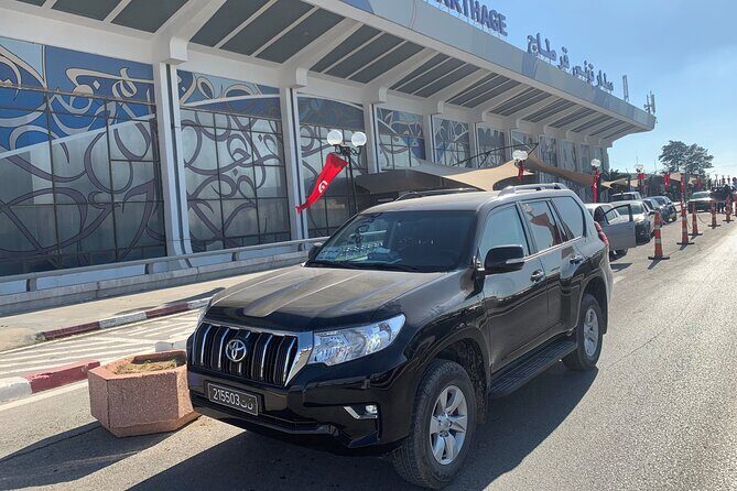 VIP transfer between Tunis Carthage Airport and a hotel in Tunis - Finding Your Driver Fast: The Sign, the Message, and the Wait